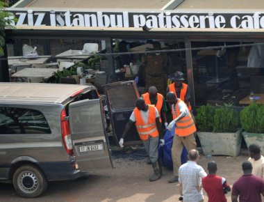 Κων/πολη: Φόρος τιμής στον 24χρονο που δολοφονήθηκε από ισλαμιστή μαχητή (φωτό)